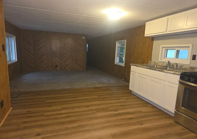 Photo 3 of Single family home for sale at 4477 W Skeels Rd, Montague, MI 49437 | MLS# 71026043005 | Listing updated on 2026-09-11