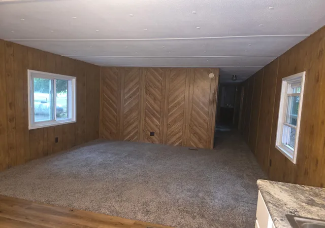 Photo 4 of Single family home for sale at 4477 W Skeels Rd, Montague, MI 49437 | MLS# 71026043005 | Listing updated on 2026-09-11