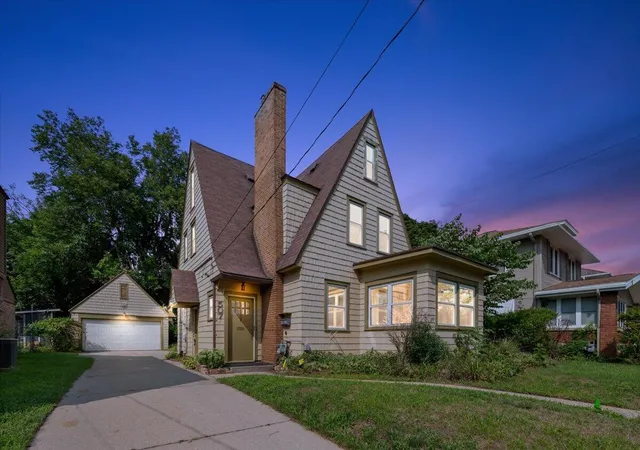 1st image of 507 Elliott St Se, Grand Rapids, MI 49507 | MLS# 65026043006
