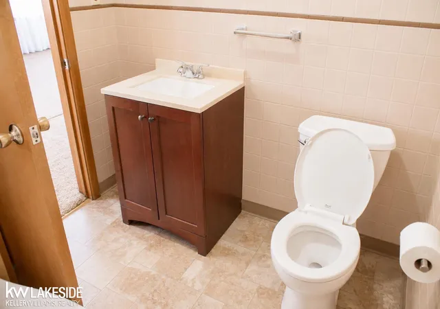 Photo 3 of Single family home for sale at 16890 25 Mile Rd, Macomb, MI 48042 | MLS# 58050218679 | Listing updated on 2026-09-17