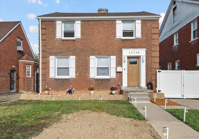 Photo 2 of Single family home for sale at 15730 Mansfield St, Detroit, MI 48227 | MLS# 20261064983 | Listing updated on 2026-08-18