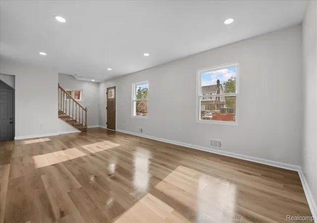 Photo 3 of Single family home for sale at 15730 Mansfield St, Detroit, MI 48227 | MLS# 20261064983 | Listing updated on 2026-08-18