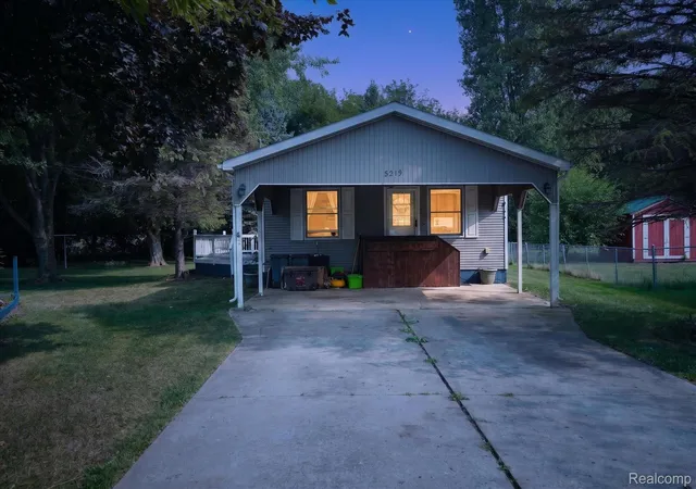 1st image of 5219 E Carpenter Rd, Flint, MI 48506 | MLS# 20261064986