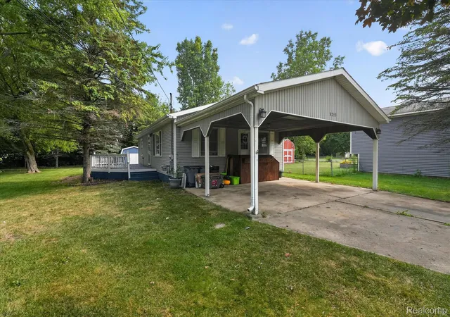 2nd image of 5219 E Carpenter Rd, Flint, MI 48506 | MLS# 20261064986