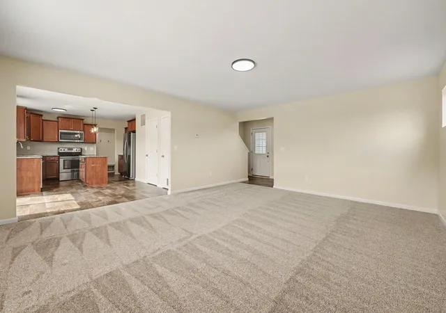 3rd image of 6219 Summer Ridge Ct, Greenville, MI 48838 | MLS# 72026043021