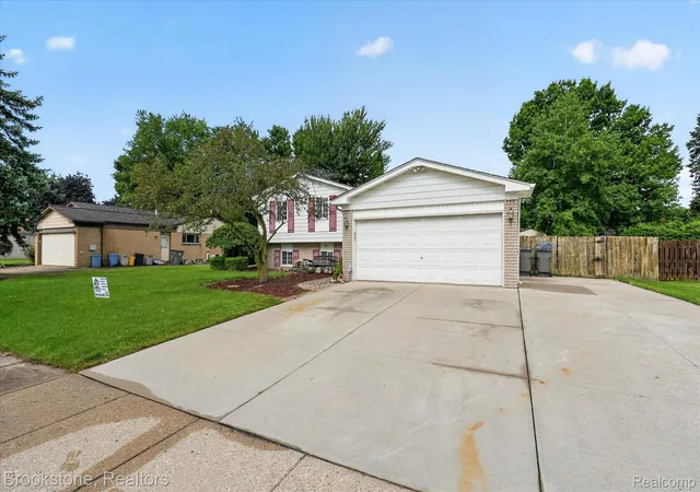 Photo 3 of Single family home for sale at 39795 Waldorf Dr, Clinton Township, MI 48038 | MLS# 20261064988 | Listing updated on 2026-09-02