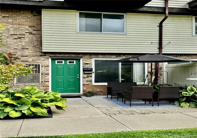 1st image of 872 N Main St, Milford, MI 48381 | MLS# 20261064990