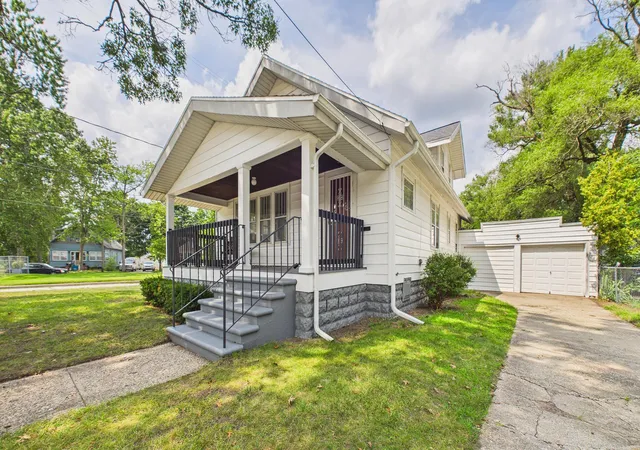 Photo 1 of Sale Pending at 410 Adams Ave, Muskegon, MI 49442 | MLS# 71026043023 | Listing updated on 2026-09-15