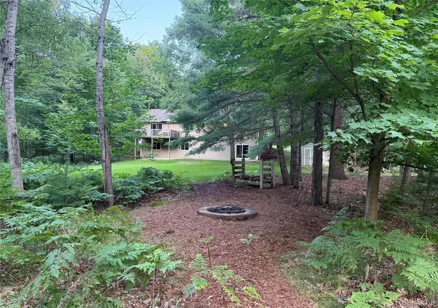 Photo 3 of Single family home for sale at 4464 Prouty Rd, Traverse City, MI 49686 | MLS# 20261064995 | Listing updated on 2026-09-15