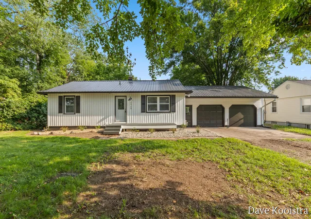 Photo 1 of Single family home for sale at 1769 Perry St, Holland, MI 49424 | MLS# 65026043027 | Listing updated on 2026-08-19