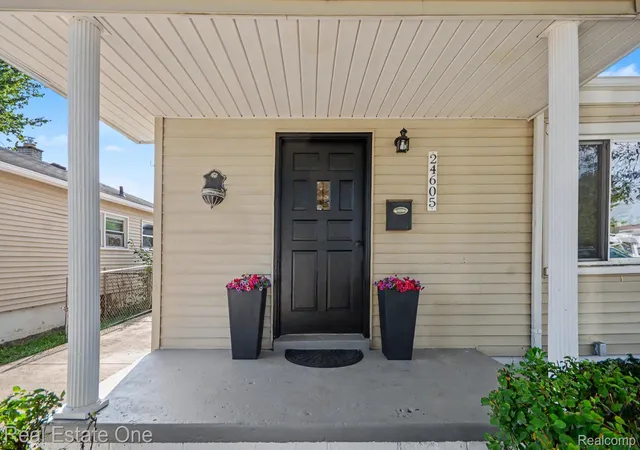 4th image of 24605 Brittany Ave, Eastpointe City Macomb, MI 48021 | MLS# 20261065002