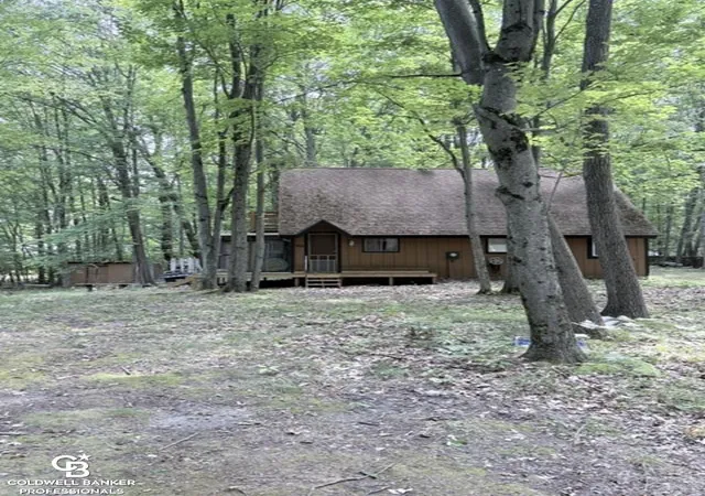 3rd image of 186 Hills Cir Cir, Rose Lake Township Osceola, MI 49655 | MLS# 58050218688