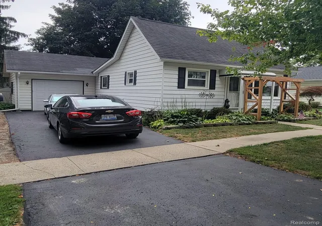 3rd image of 5562 Liberty St, Dryden, MI 48428 | MLS# 20261065009