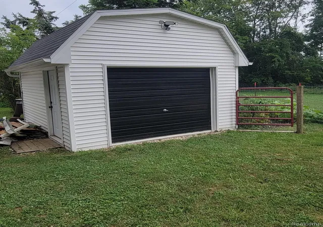 4th image of 5562 Liberty St, Dryden, MI 48428 | MLS# 20261065009