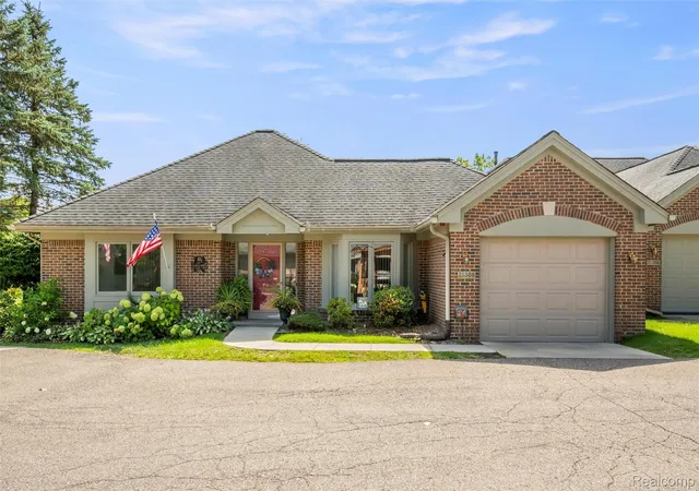 Photo 2 of Condo for sale at 21388 Magnolia Ct, Farmington Hills, MI 48336 | MLS# 20261065019 | Listing updated on 2026-08-31