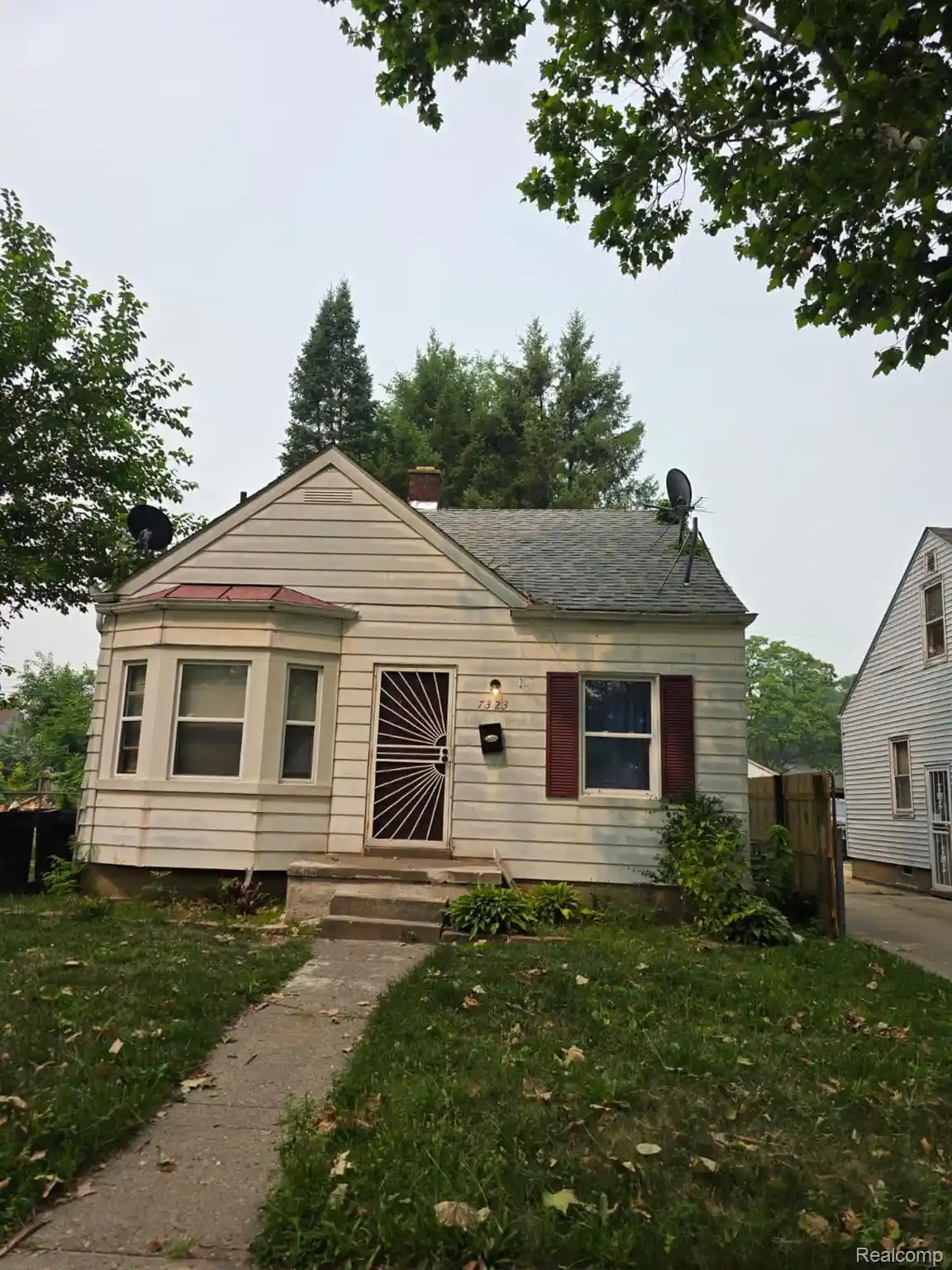 Photo 1 of Single family home for sale at 7323 Mettetal St, Detroit, MI 48228 | MLS# 20261065021 | Listing updated on 2026-10-14