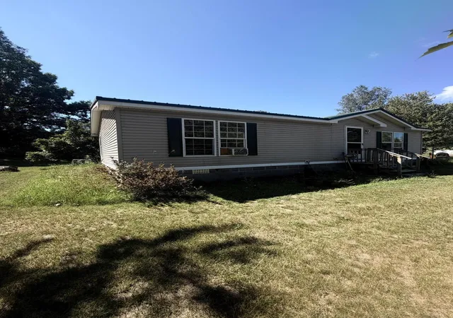 Photo 3 of Single family home for sale at 1887 E Fish Rd, Shelby, MI 49455 | MLS# 67026043041 | Listing updated on 2026-08-24