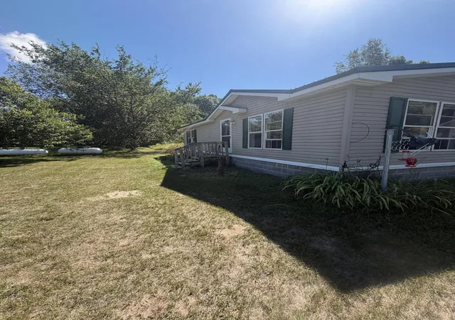 Photo 3 of Single family home for sale at 1887 E Fish Rd, Shelby, MI 49455 | MLS# 67026043041 | Listing updated on 2026-08-24