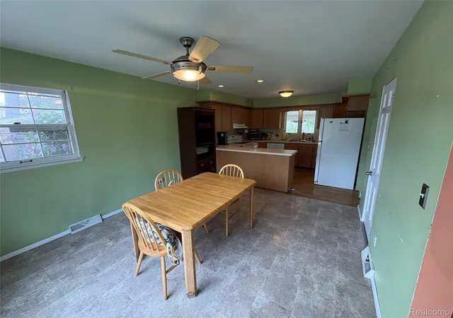 Photo 4 of Single family home for sale at 3125 Elk St, Port Huron, MI 48060 | MLS# 20261065032 | Listing updated on 2026-08-18