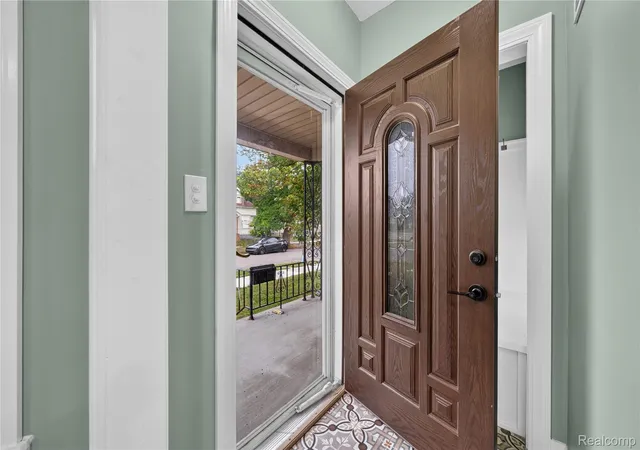 Photo 3 of Single family home for sale at 5012 Fischer St, Detroit, MI 48213 | MLS# 20261065036 | Listing updated on 2026-09-06