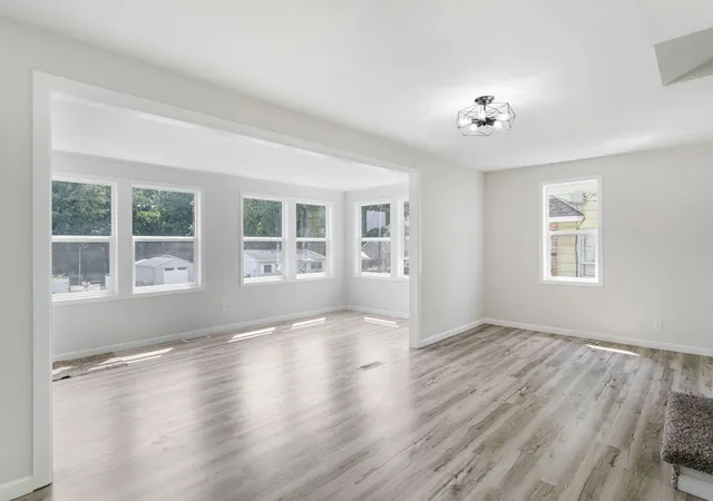 Photo 4 of Single family home for sale at 519 Superior St, Niles, MI 49120 | MLS# 69026043052 | Listing updated on 2026-09-14