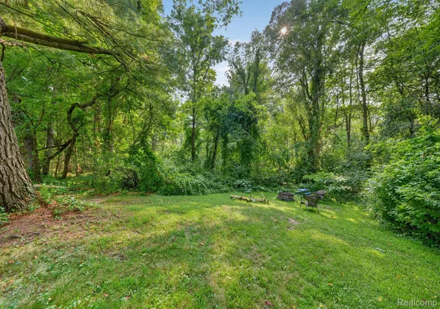 49th image of 5730 Pine View Dr, Ypsilanti, MI 48197 | MLS# 20261065041