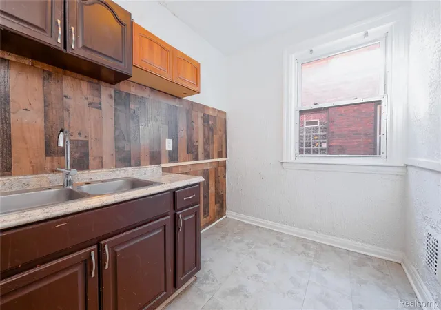 Photo 4 of Multi family home for sale at 3235 Monterey St, Detroit, MI 48206 | MLS# 20261065042 | Listing updated on 2026-10-05