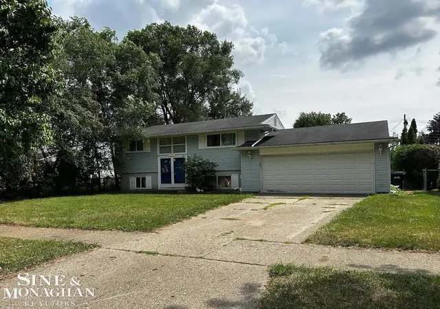 Photo 1 of Sale Pending at 8476 Doncaster Dr, Sterling Heights, MI 48312 | MLS# 58050218695 | Listing updated on 2026-08-19