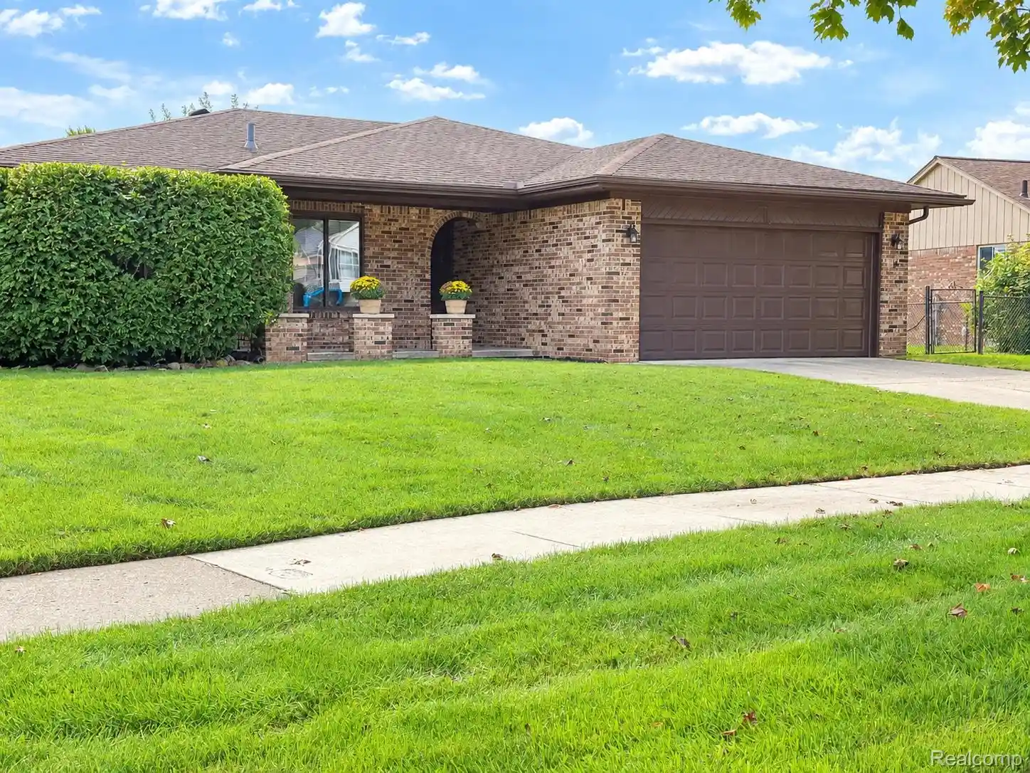 Photo 1 of Sale Pending at 3738 Alderdale Dr, Sterling Heights, MI 48310 | MLS# 20261065048 | Listing updated on 2026-10-03