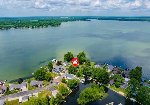 Photo 3 of Single family home for sale at 4135 W Joy Rd, Shelbyville, MI 49344 | MLS# 66026043055 | Listing updated on 2026-08-16