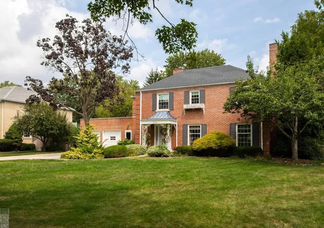 Photo 1 of Single family home for sale at 1024 Buckingham Rd, Grosse Pointe Park, MI 48230 | MLS# 58050218700 | Listing updated on 2026-08-17