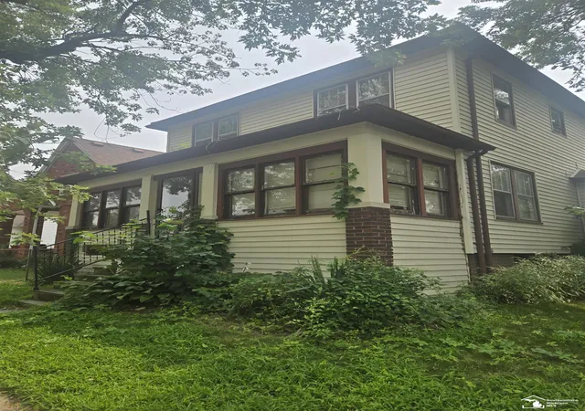 Photo 2 of Single family home for sale at 139 Perry Pl St, Wyandotte, MI 48192 | MLS# 57050218701 | Listing updated on 2026-09-05