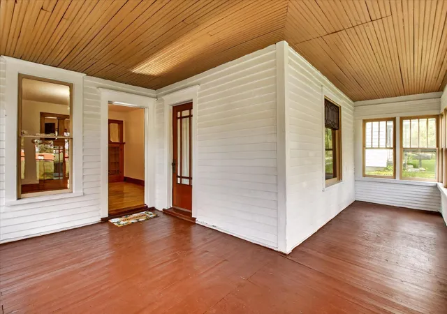 5th image of 408 S Higbee St, Reed City, MI 49677 | MLS# 72026043069