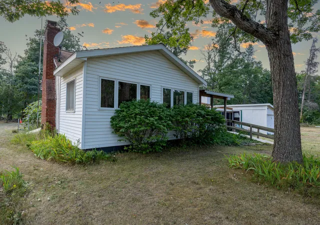 4th image of 3985 S Peacock Trl, Baldwin, MI 49304 | MLS# 67026043073