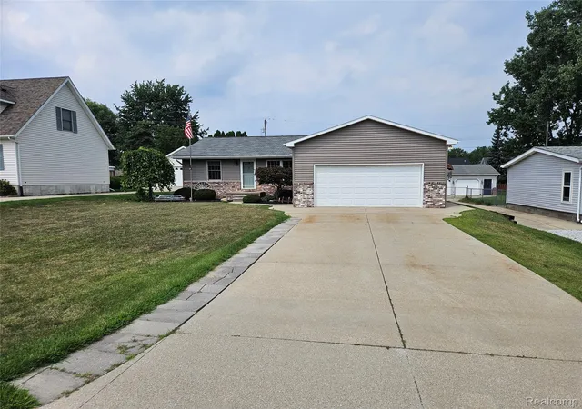 Photo 1 of Single family home for sale at 4090 Violet Ave, Saint Clair, MI 48079 | MLS# 20261065074 | Listing updated on 2026-09-08