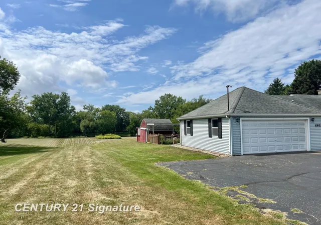Photo 3 of Single family home for sale at 5935 Midland Rd, Tittabawassee Township Saginaw, MI 48623 | MLS# 61050218707 | Listing updated on 2026-09-02
