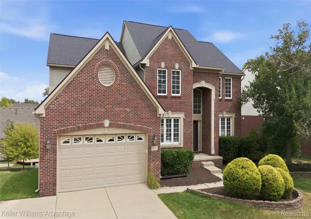 Photo 1 of Single family home for sale at 17012 Algonquin Dr, Northville Township Wayne, MI 48168 | MLS# 20261065081 | Listing updated on 2026-09-17