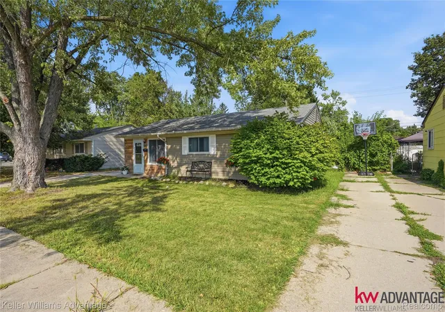 Photo 3 of Single family home for sale at 18450 Kinloch, Redford, MI 48240 | MLS# 20261065090 | Listing updated on 2026-09-17