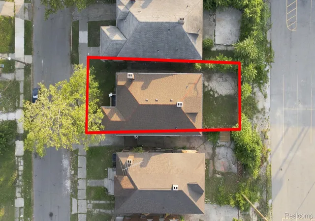 Photo 3 of Multi family home for sale at 3304 Clairmount St, Detroit, MI 48206 | MLS# 20261065092 | Listing updated on 2026-09-16