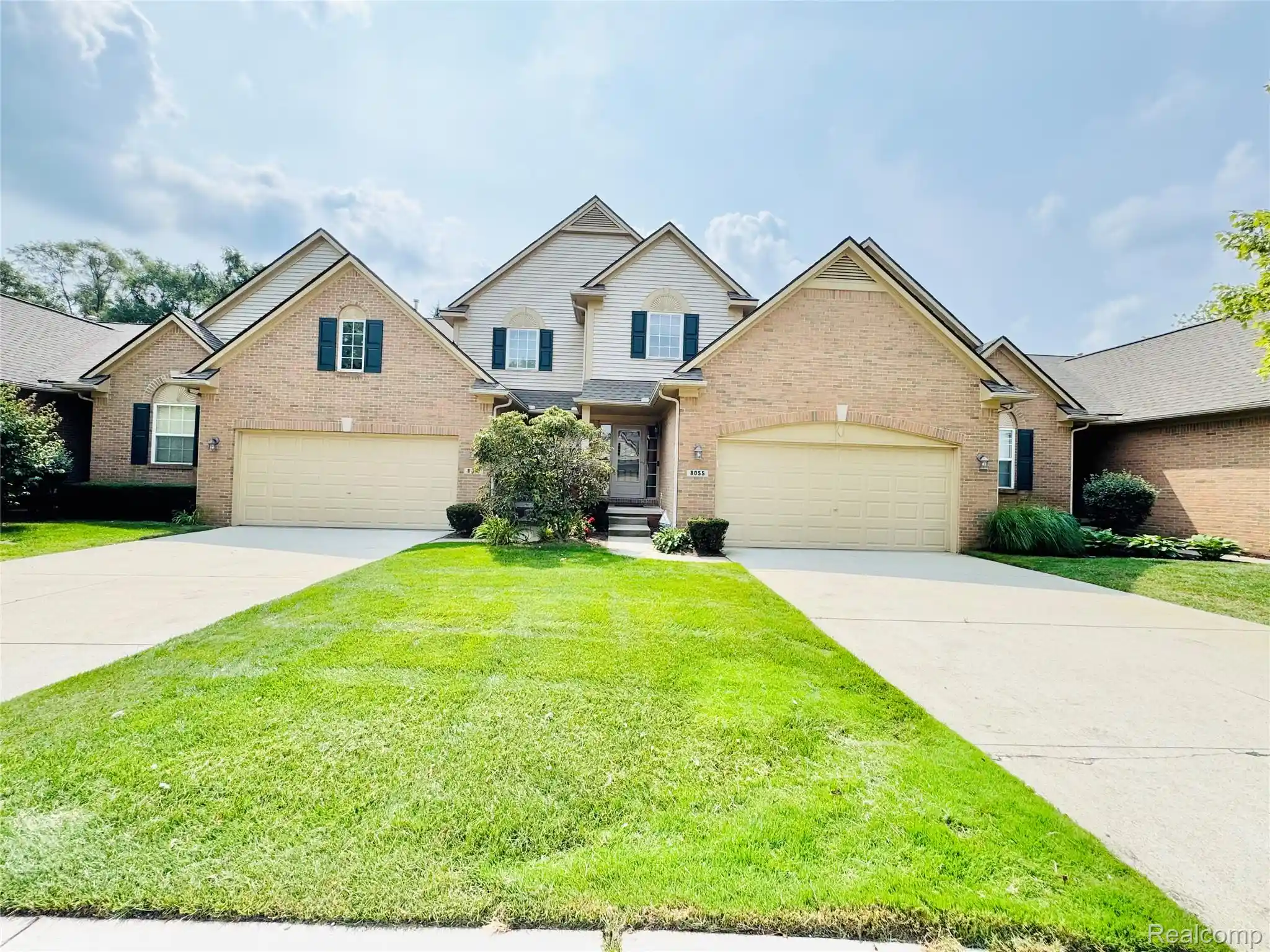 Photo 1 of Sale Pending at 8055 Springdale Dr, White Lake, MI 48386 | MLS# 20261065094 | Listing updated on 2026-10-21