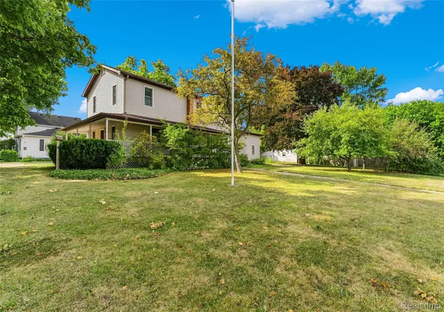3rd image of 155 Pine St, Lapeer, MI 48446 | MLS# 20261065102