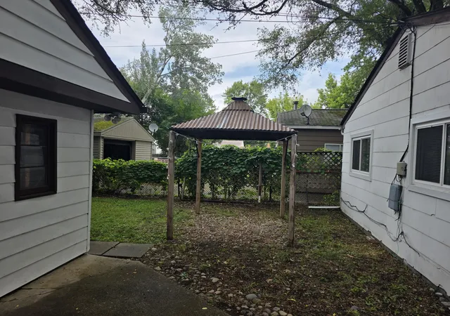 Photo 5 of Single family home for sale at 27041 Brettonwoods St, Madison Heights, MI 48071 | MLS# 81026043092 | Listing updated on 2026-08-25