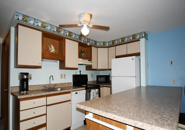 3rd image of 4390 N Us-23, Oscoda Charter Township Iosco, MI 48750 | MLS# 77080072423