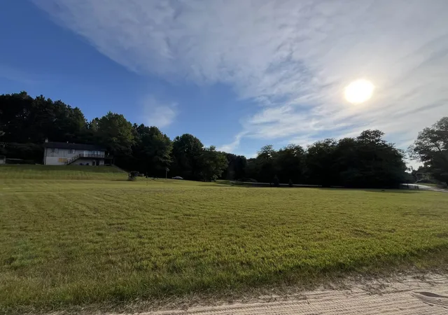5th image of 10420 Maple View Dr, Central Lake, MI 49622 | MLS# 78080072424