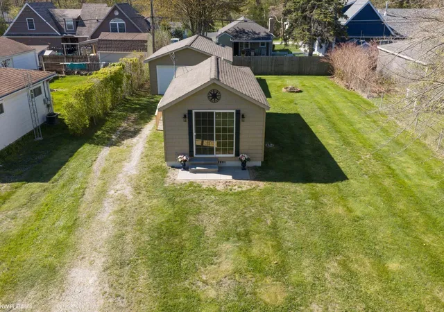 2nd image of 7340 Willow Ct, Lexington, MI 48450 | MLS# 58050218713