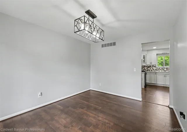 Photo 4 of Single family home for sale at 6522 Stoneybrook Ct, Van Buren Township, MI 48111 | MLS# 20261065114 | Listing updated on 2026-09-06