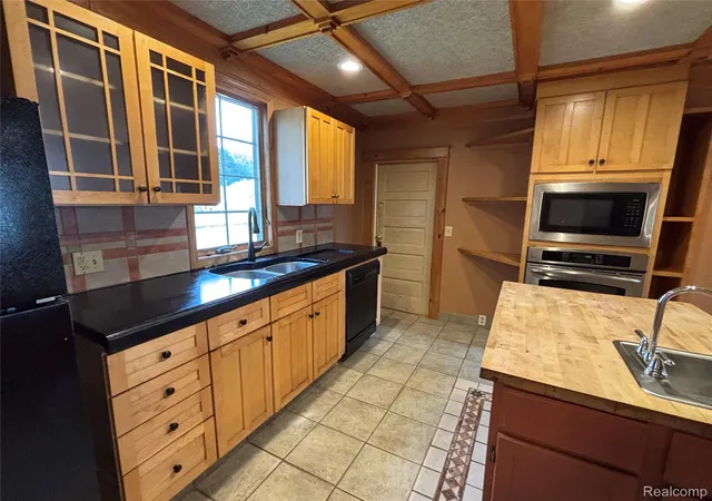5th image of 409 King St, Ionia, MI 48846 | MLS# 20261065116