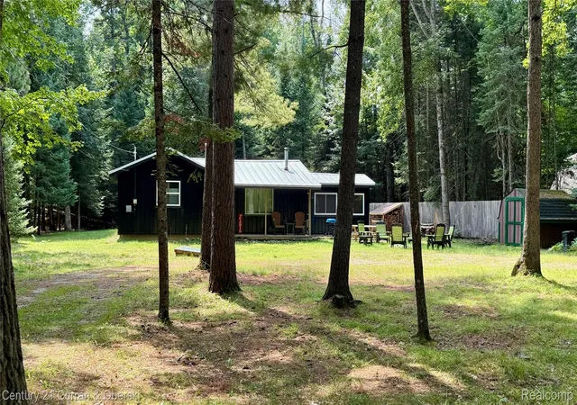image of 2070 Contour Dr, Roscommon, MI 48653 | MLS# 20261065118
