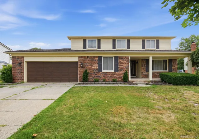 Photo 1 of Sale Pending at 7020 Camelot Dr, Canton, MI 48187 | MLS# 20261065120 | Listing updated on 2026-09-14