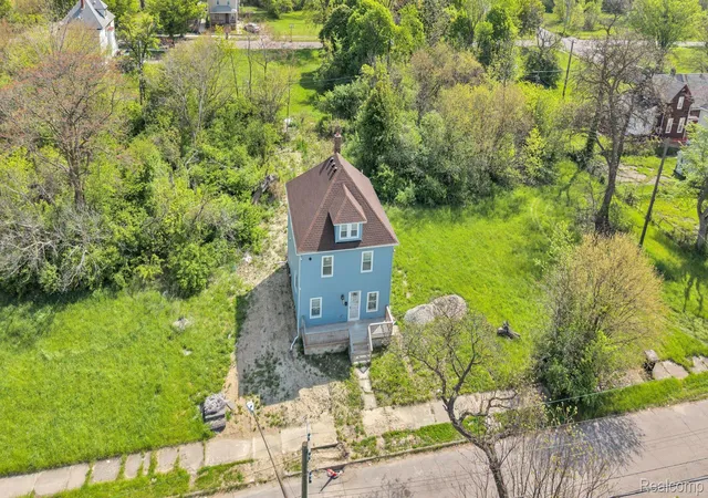 Photo 3 of Single family home for sale at 4846 Mckinley St, Detroit, MI 48208 | MLS# 20261065147 | Listing updated on 2026-09-16